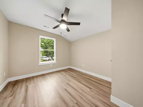 Bedroom - 659 S Wildan Ave, Springfield, MO 65802 photo 4 of 12