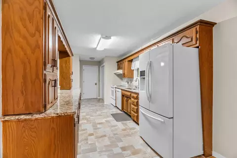 Kitchen - 505 Cope Ln, Forsyth, MO 65653 photo 3 of 3