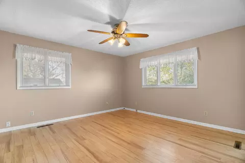 Bedroom - 505 Cope Ln, Forsyth, MO 65653 photo 1 of 5