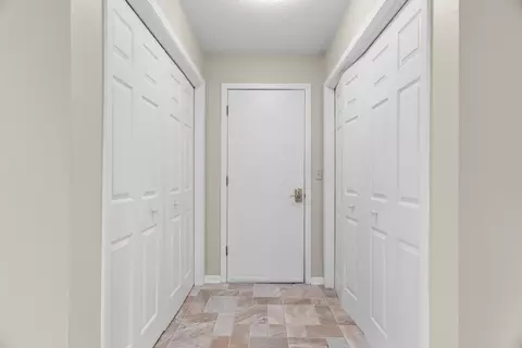 Entry Way - 505 Cope Ln, Forsyth, MO 65653 photo 4 of 6