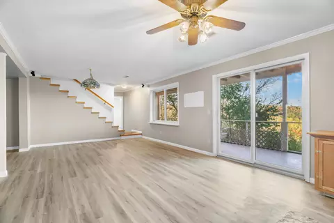 Living - 505 Cope Ln, Forsyth, MO 65653 photo 4 of 7
