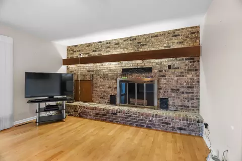 Living - 505 Cope Ln, Forsyth, MO 65653 photo 3 of 7