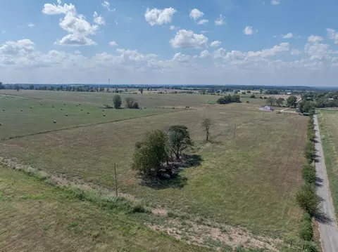 View/Area - 1584 E 517th Rd, Brighton, MO 65617 photo 2 of 8