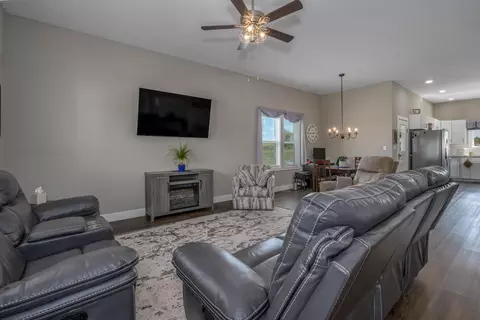 Living - 1584 E 517th Rd, Brighton, MO 65617 photo 2 of 4