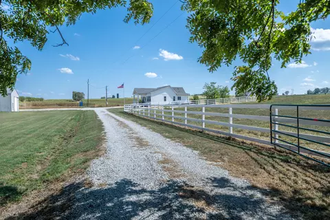 Exterior - 1584 E 517th Rd, Brighton, MO 65617 photo 1 of 17