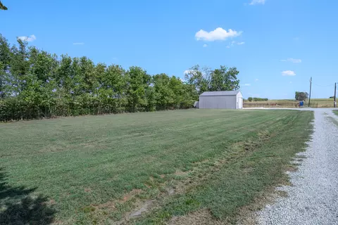 Exterior - 1584 E 517th Rd, Brighton, MO 65617 photo 11 of 17