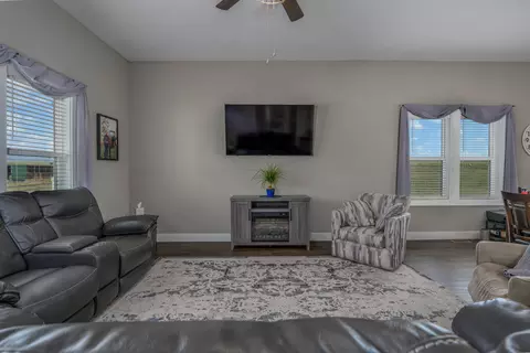 Living - 1584 E 517th Rd, Brighton, MO 65617 photo 3 of 4