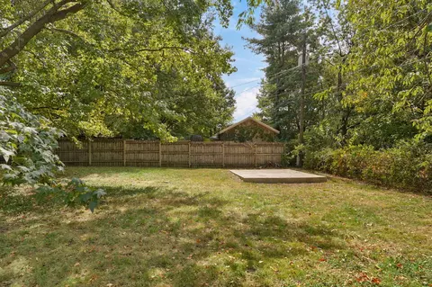 Exterior - 1221 S John Ave, Springfield, MO 65804 photo 9 of 10