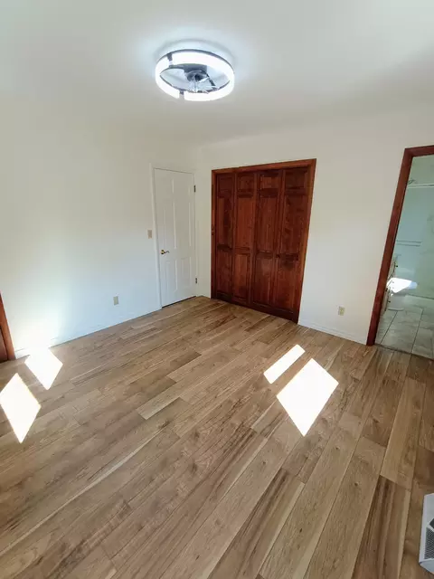 Bedroom - 1054 S Peach Tree Ave, Springfield, MO 65804 photo 8 of 8