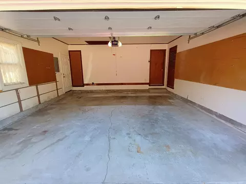 Other - 1054 S Peach Tree Ave, Springfield, MO 65804 photo 3 of 8