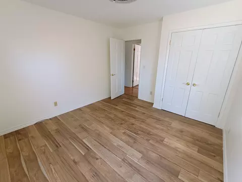 Bedroom - 1054 S Peach Tree Ave, Springfield, MO 65804 photo 7 of 8