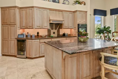 Kitchen - 5181 S Stonehaven Dr, Springfield, MO 65809 photo 3 of 11