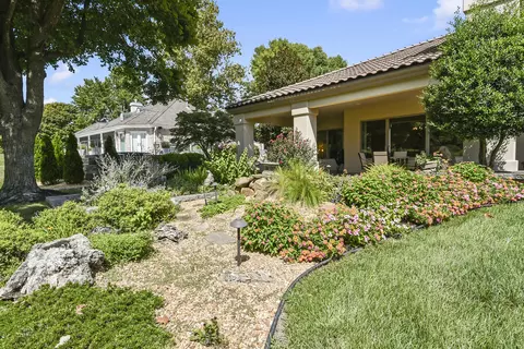 Exterior - 5181 S Stonehaven Dr, Springfield, MO 65809 photo 11 of 18