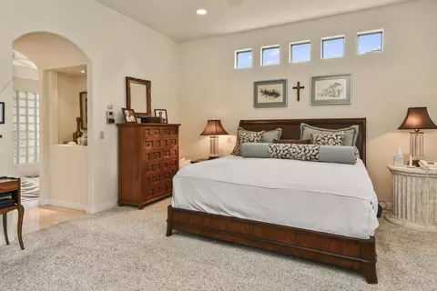 Bedroom - 5181 S Stonehaven Dr, Springfield, MO 65809 photo 2 of 5