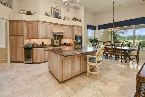 Kitchen - 5181 S Stonehaven Dr, Springfield, MO 65809 photo 4 of 11