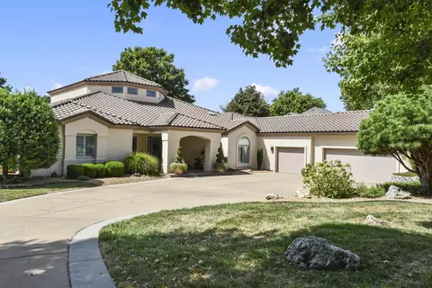 Exterior - 5181 S Stonehaven Dr, Springfield, MO 65809 photo 2 of 18