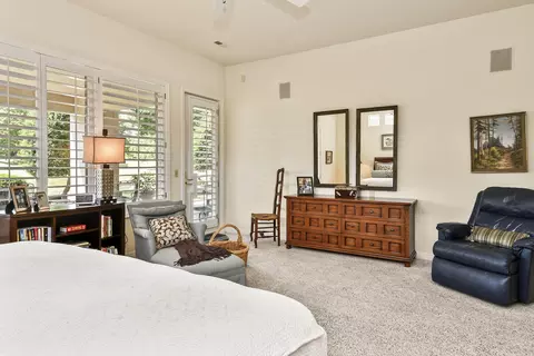 Bedroom - 5181 S Stonehaven Dr, Springfield, MO 65809 photo 4 of 5
