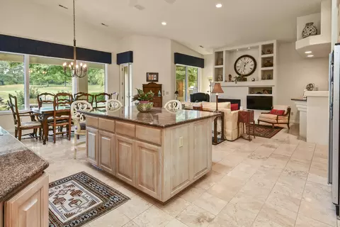 Kitchen - 5181 S Stonehaven Dr, Springfield, MO 65809 photo 1 of 11