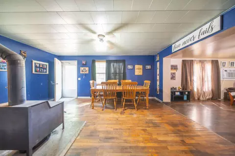Dining - 7777 Jayson St, Birch Tree, MO 65438 photo 2 of 2