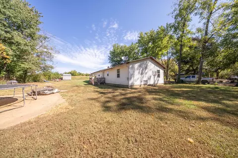 Exterior - 7777 Jayson St, Birch Tree, MO 65438 photo 5 of 5