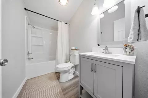 Bath - 212 Primrose Ln, Clever, MO 65631 photo 2 of 2