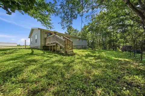 Exterior - 212 Primrose Ln, Clever, MO 65631 photo 4 of 10