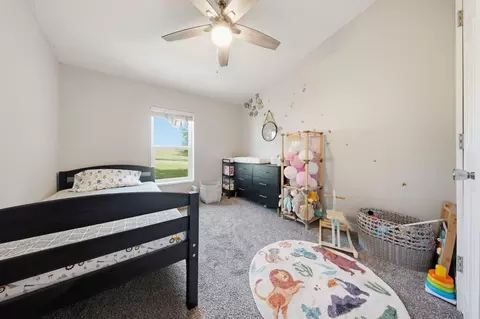 Bedroom - 212 Primrose Ln, Clever, MO 65631 photo 2 of 2