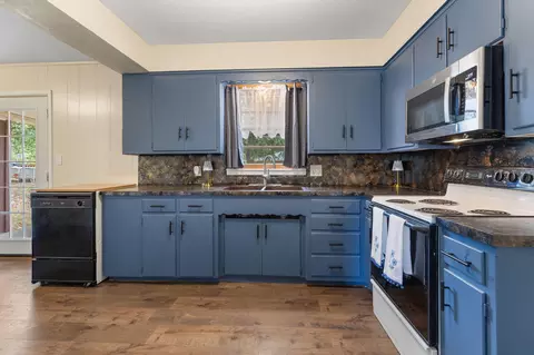 Kitchen - 3429 S Franklin Ave, Springfield, MO 65807 photo 1 of 2