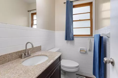Bath - 3429 S Franklin Ave, Springfield, MO 65807 photo 1 of 2