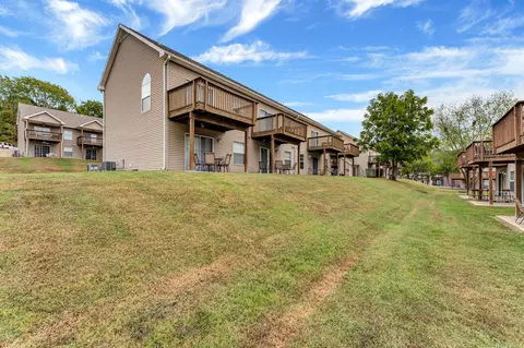 Exterior - 490 Abby Ln #1, Branson, MO 65616 photo 5 of 7