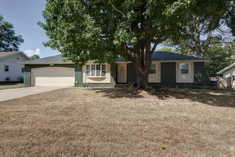 Exterior - 315 S Troy Ave, Springfield, MO 65802 photo 2 of 9