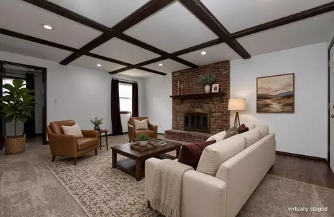 Living - 315 S Troy Ave, Springfield, MO 65802 photo 2 of 9