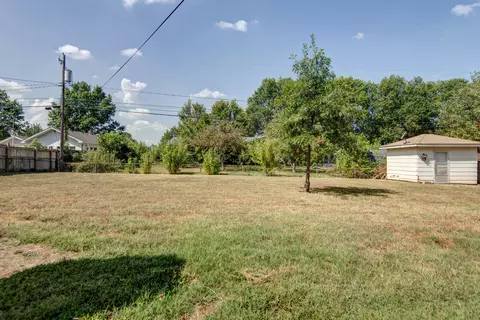 Exterior - 315 S Troy Ave, Springfield, MO 65802 photo 5 of 9