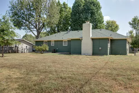 Exterior - 315 S Troy Ave, Springfield, MO 65802 photo 8 of 9