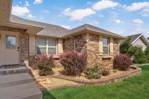 Exterior - 1140 S Erika Ave, Springfield, MO 65802 photo 4 of 14
