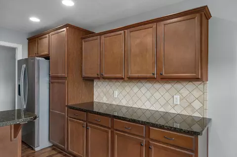 Kitchen - 1140 S Erika Ave, Springfield, MO 65802 photo 2 of 3