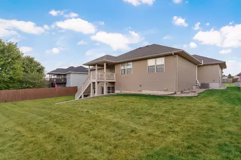 Exterior - 1140 S Erika Ave, Springfield, MO 65802 photo 9 of 14