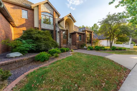 Exterior - 3596 E Montrose Ct, Springfield, MO 65809 photo 3 of 19