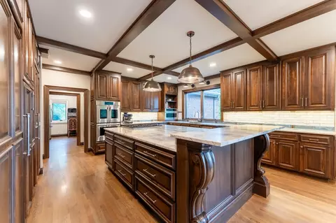 Kitchen - 3596 E Montrose Ct, Springfield, MO 65809 photo 1 of 9