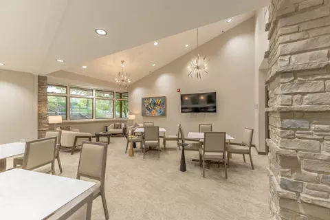Dining - 3596 E Montrose Ct, Springfield, MO 65809 photo 10 of 12