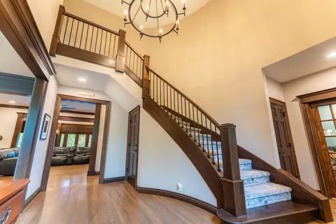 Entry Way - 3596 E Montrose Ct, Springfield, MO 65809 photo 1 of 6