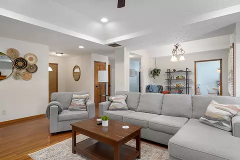 Living - 4668 S Warren Rd, Springfield, MO 65810 photo 1 of 3