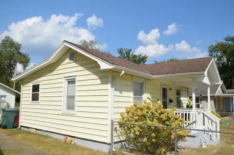 Exterior - 2613 W Lombard St, Springfield, MO 65802 photo 3 of 4