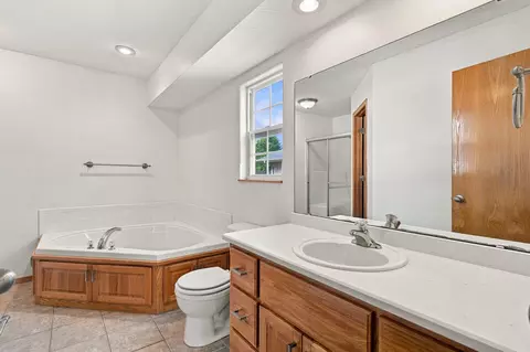 Bath - 719 Becky St, Willard, MO 65781 photo 1 of 3