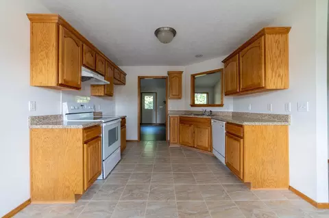 Kitchen - 3253 E Colonial St, Republic, MO 65738 photo 1 of 3