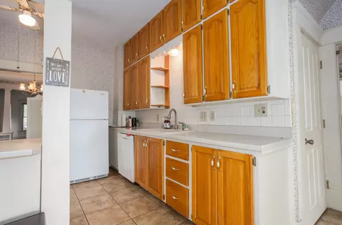 Kitchen - 516 N Pine Ave, Republic, MO 65738 photo 3 of 5