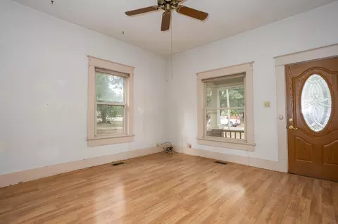Living - 516 N Pine Ave, Republic, MO 65738 photo 1 of 2