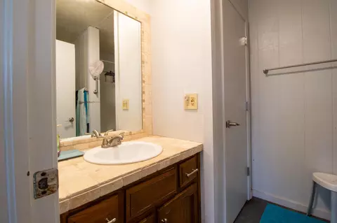 Bath - 8420 Interlochen Dr, Nixa, MO 65714 photo 8 of 10