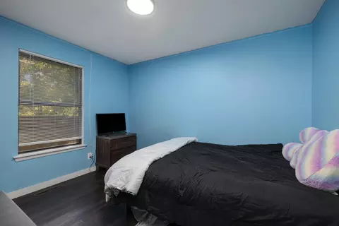 Bedroom - 212 E Deanna Ln, Nixa, MO 65714 photo 5 of 7