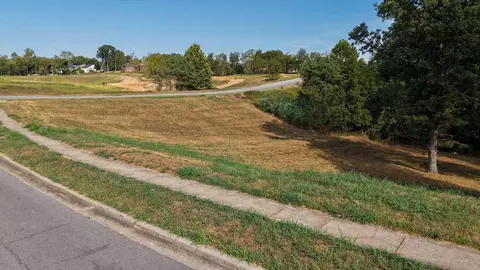 859 E Richmond Way, Nixa, MO 65714 photo 4